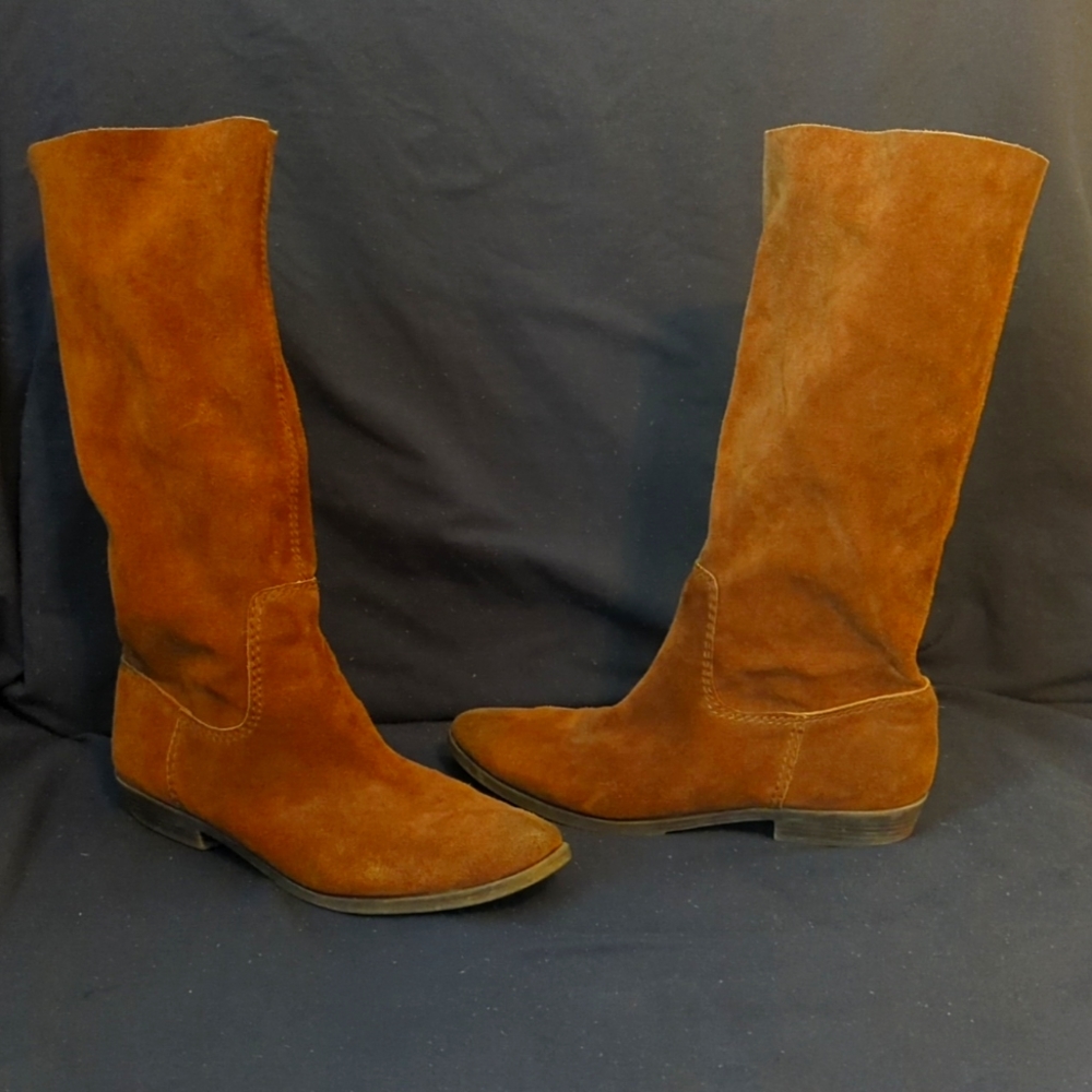 Suede Brown Boots